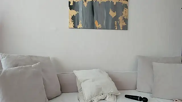 Mia Callme online show from March 7, 12:45 pm