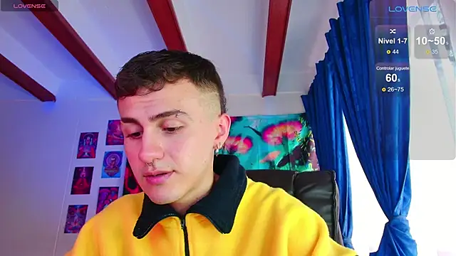 Snapshot of dimitri-bilak chatting on March 9, 10:52 pm dimitri-bilak online show from March 9, 10:52 pm