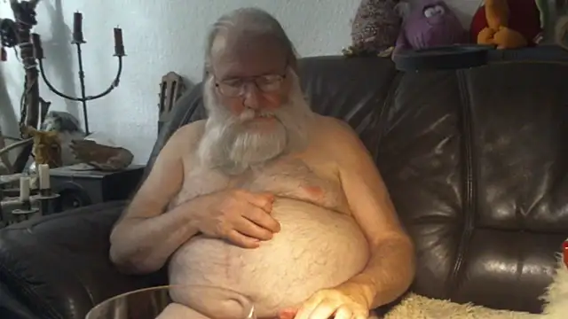 SexySantaC online show from May 23, 7:40 pm