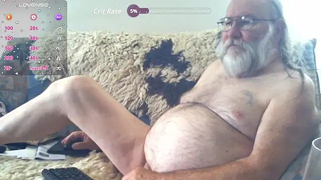 Snapshot of SexySantaC chatting on July 14, 6:51 am SexySantaC online show from July 14, 6:51 am