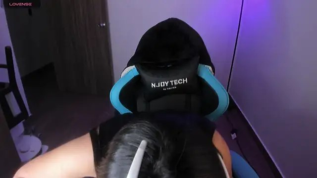 Miss Nicole online show from January 9, 8:21 pm