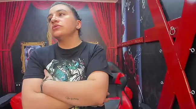 AmaiaDavies online show from December 2, 11:01 am