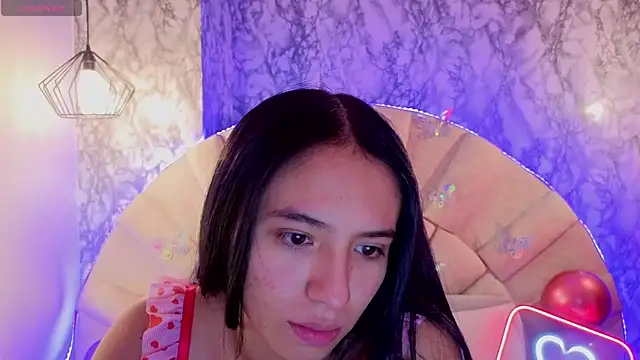  emma miller  online show from May 28, 11:18 am