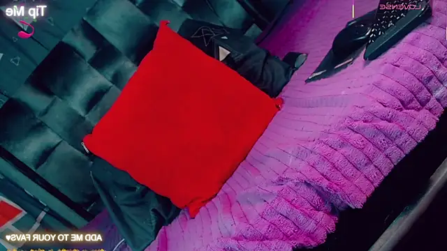 CharlotteBigCock online show from February 7, 2:10 pm