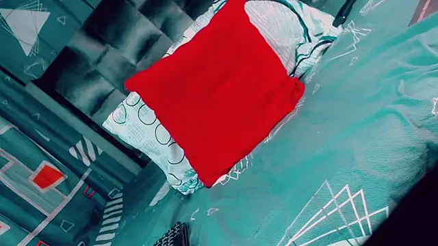 CharlotteBigCock online show from April 22, 2:18 pm