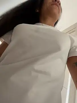 Reggie-Liam online show from December 5, 6:04 pm