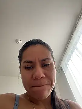 Snapshot of Reggie-Liam chatting on January 10, 5:48 pm Reggie-Liam online show from January 10, 5:48 pm