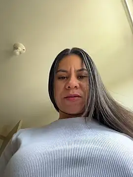 Reggie-Liam online show from April 12, 7:19 pm