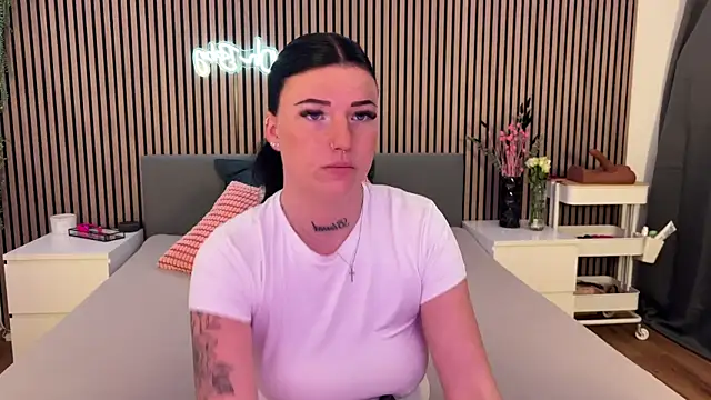 LizaRoxx online show from March 16, 2:55 pm