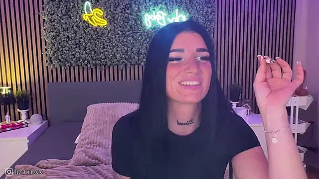 LizaRoxx online show from October 15, 7:14 pm