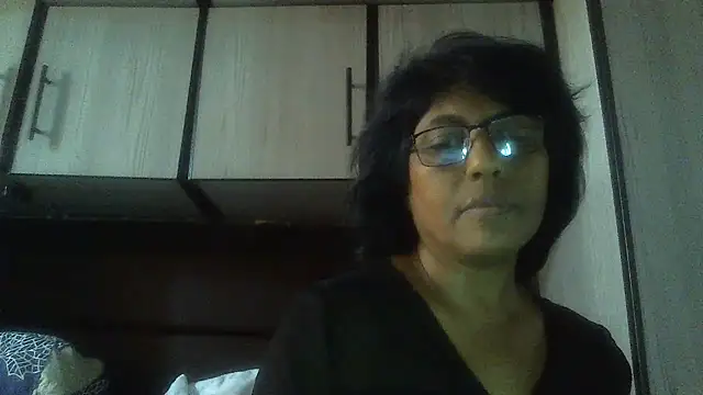 Snapshot of MsAttitude chatting on December 24, 9:17 am MsAttitude online show from December 24, 9:17 am
