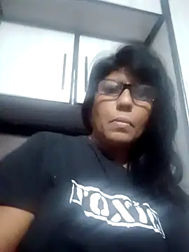 Snapshot of MsAttitude chatting on January 24, 5:21 pm MsAttitude online show from January 24, 5:21 pm