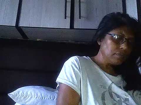 Snapshot of MsAttitude chatting on January 28, 8:04 am MsAttitude online show from January 28, 8:04 am