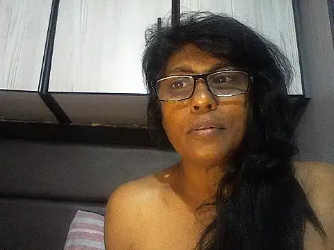 MsAttitude online show from October 27, 6:28 am