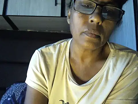 MsAttitude online show from February 19, 6:31 am