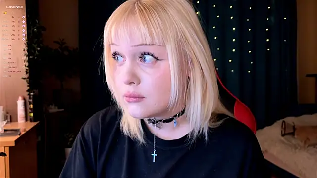 LisaLaas online show from October 2, 4:14 pm