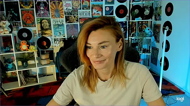 MistyBarnes online show from December 2, 8:41 am