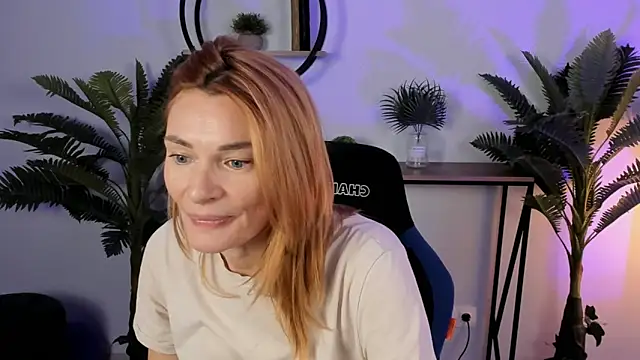 MistyBarnes online show from December 23, 12:08 pm