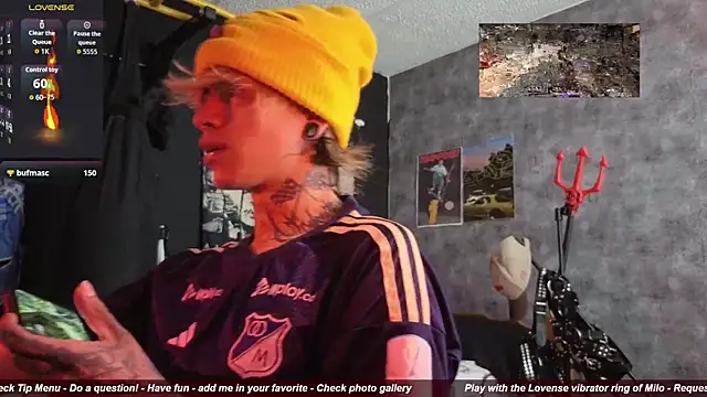 AcidMilo online show from October 22, 3:56 pm