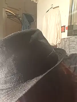 dominatrixredsonyja online show from December 4, 6:39 pm