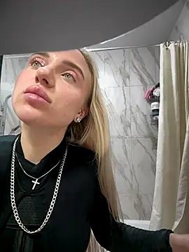 pinkstar  online show from October 8, 5:32 pm