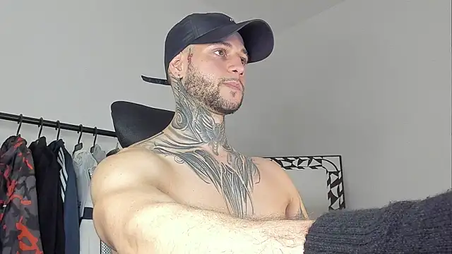  jamesleandros1 online show from November 4, 1:59 am