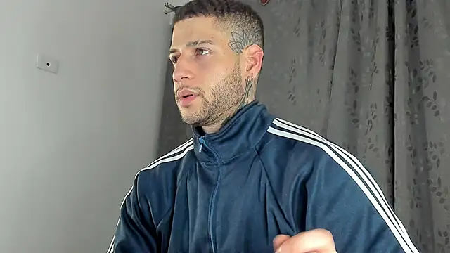  jamesleandros1 online show from January 17, 2:27 am