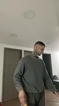  jamesleandros1 online show from February 20, 12:40 am