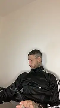  jamesleandros1 online show from June 11, 4:32 am