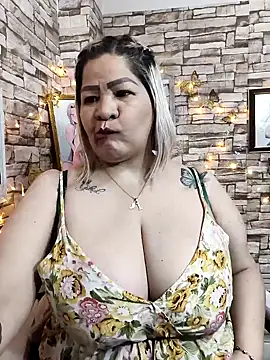 Dalessa Bigtits online show from March 2, 5:08 am