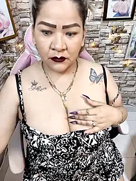 Dalessa Bigtits online show from May 27, 1:57 am