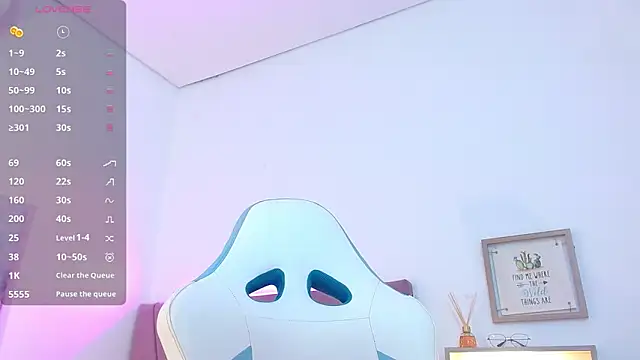 PIA STONE online show from February 11, 7:38 pm