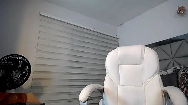 nana levy online show from February 9, 3:43 am