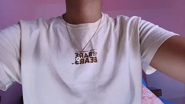 naomi kyse online show from May 30, 3:14 am