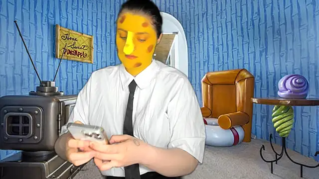 KiraKoval online show from May 15, 1:07 pm
