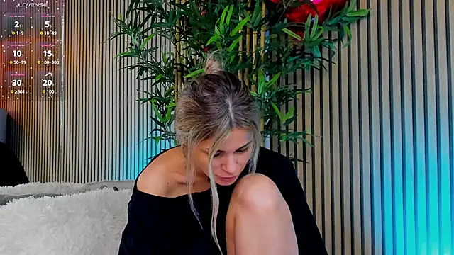 Avril Cyrus online show from February 22, 7:12 am