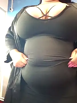 GeorgiaLerox online show from June 19, 1:04 pm