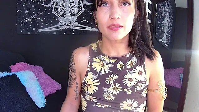 EvangelineCors online show from February 27, 6:42 pm