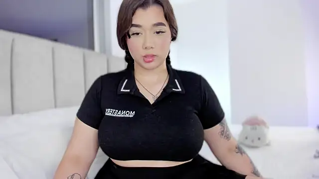 Foxxy222  online show from December 27, 12:50 am