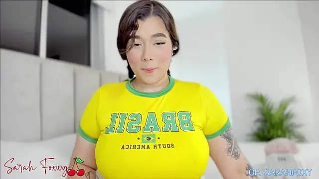 Foxxy222  online show from December 28, 11:48 pm