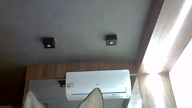 Skinny-Kitten online show from September 14, 8:46 am