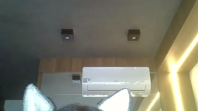 Skinny-Kitten online show from October 13, 4:51 pm