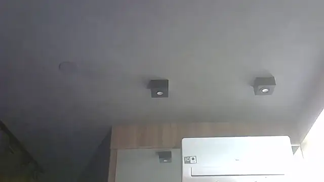 Skinny-Kitten online show from December 3, 5:59 am