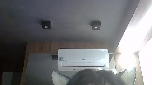 Snapshot of Skinny-Kitten chatting on April 21, 9:17 pm Skinny-Kitten online show from April 21, 9:17 pm