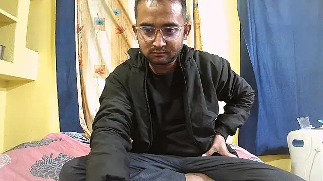 Snapshot of Cute_boy2000 chatting on January 24, 1:24 am Cute boy2000 online show from January 24, 1:24 am