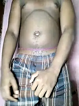 Snapshot of Sliced_Digit chatting on February 28, 10:28 pm Sliced Digit online show from February 28, 10:28 pm