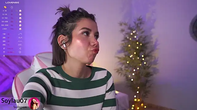 Snapshot of imjess01 chatting on December 22, 11:52 pm imjess01 online show from December 22, 11:52 pm