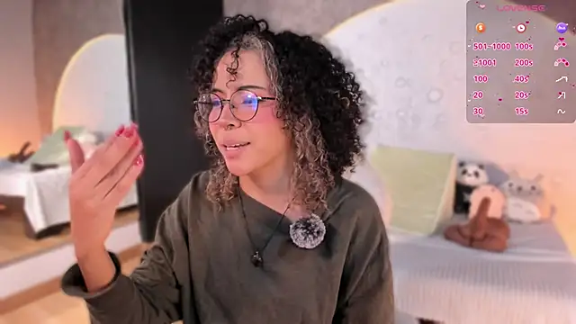 Emma Nakamura online show from January 12, 10:31 am