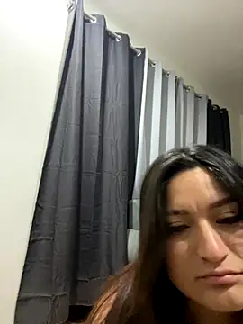 Snapshot of LuceroRm chatting on October 31, 4:57 am LuceroRm online show from October 31, 4:57 am