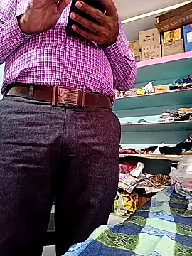 adicma123 online show from December 2, 9:25 am